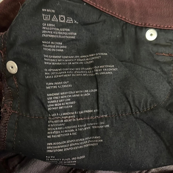 BDG Mid Rise Twig Ankle Embroidered Jeans in Burgundy - Size 30 - Picture 6 of 8